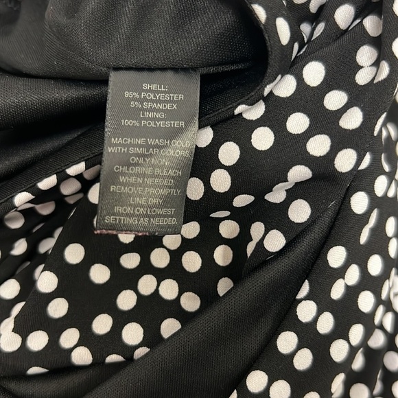 White House Black Market Polka Dot Mini Dress with Side Hip Pockets - Picture 7 of 7